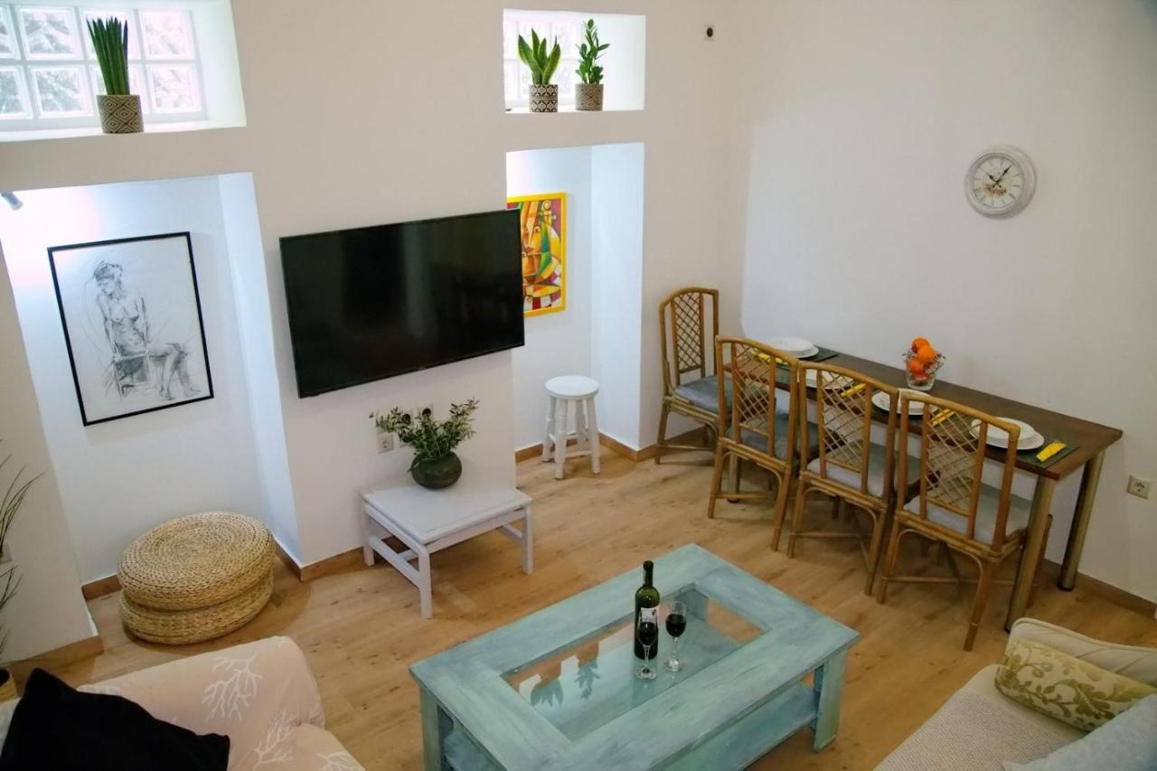 Aroura Homes Garden House 2Br 2Ba Free Parking Atenas Exterior foto